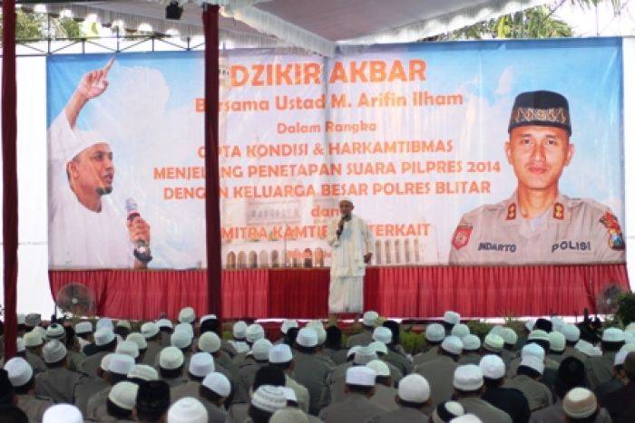 Jelang Rekap Akhir Pilpres, Polres Blitar Gelar Zikir Akbar