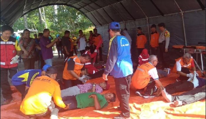 Wakil Bupati dan Kepala BPBD Pamekasan Turun Evakuasi Korban Gempa