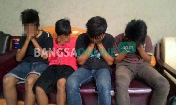 Demi HP, 4 Bocah SMP di Kediri Nekat Bacok Korban