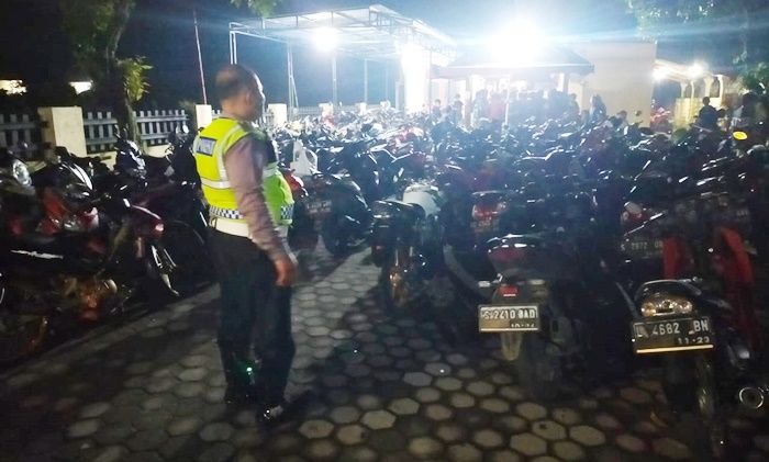 Razia Balap Liar Dini Hari, Polsek Kunjang Kediri Jaring 113 Sepeda Motor