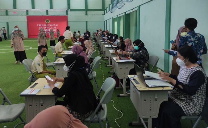 Percepat Persiapan PTM, 2 Ribu Santri Ponpes Bumi Selawat Sidoarjo Jalani Vaksinasi Tahap Kedua