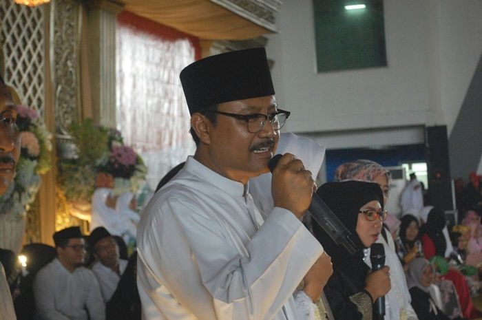 Gus Ipul-Mas Anas Daftar ke KPU Setelah Istikharah Para Kiai