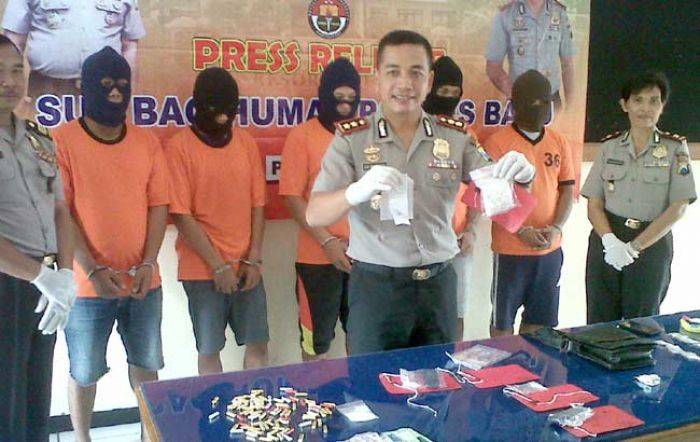 Panen Pil Koplo dan Sabu, Polres Batu Pamerkan Hasil Tangkapan