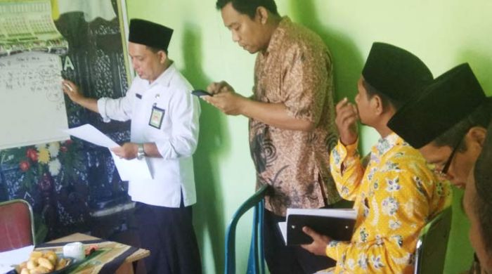 Penyuluh Agama Sarirejo Dilatih Menghitung Arah Kiblat