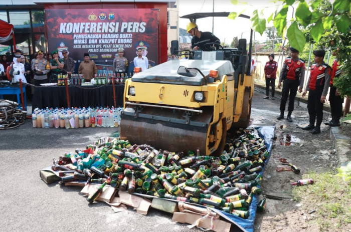 Polres Bojonegoro Musnahkan 3000 Liter Miras Hasil Operasi Pekat 2024