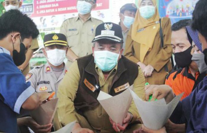 Wabup Pasuruan Salurkan Bantuan kepada Korban Banjir di Kecamatan Beji