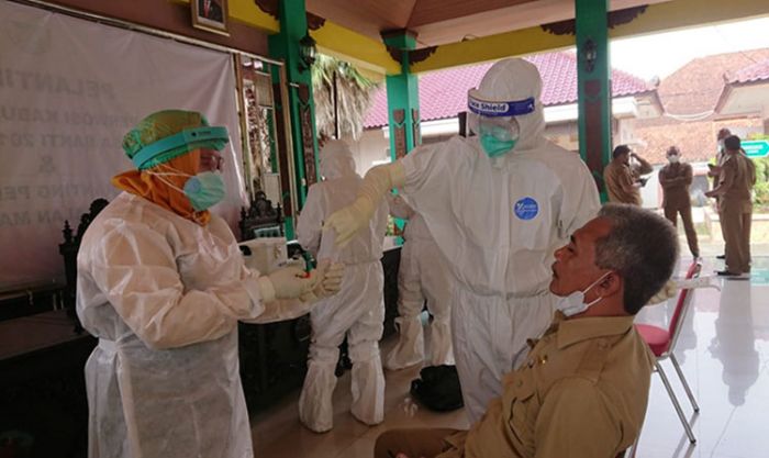 Cegah Sebaran Covid-19, Wabup dan Seluruh Pimpinan OPD di Bangkalan Jalani Tes Swab