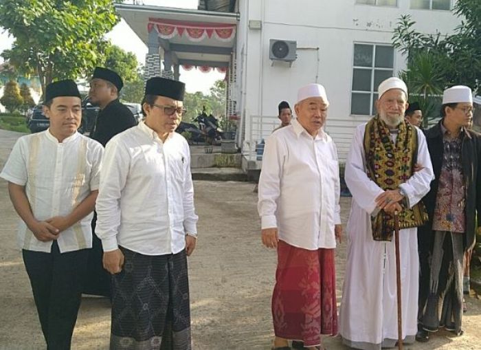 Kiai Asep Ungkap Cara Mudah Kuasai Kitab Kuning, Syaikh Al Azhar Mesir Beri Ijazah