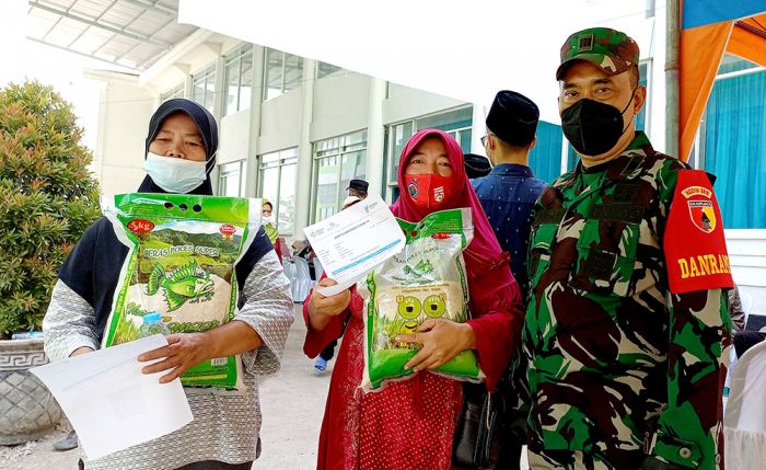 Ikut Vaksinasi di Kampus IKHAC Pacet, Pulang Dapat Sembako dan Kacang Hijau