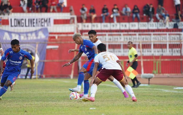 Dua Kali Berkandang di Stadion Soepriadi Kota Blitar, Arema FC Belum Raih Kemenangan