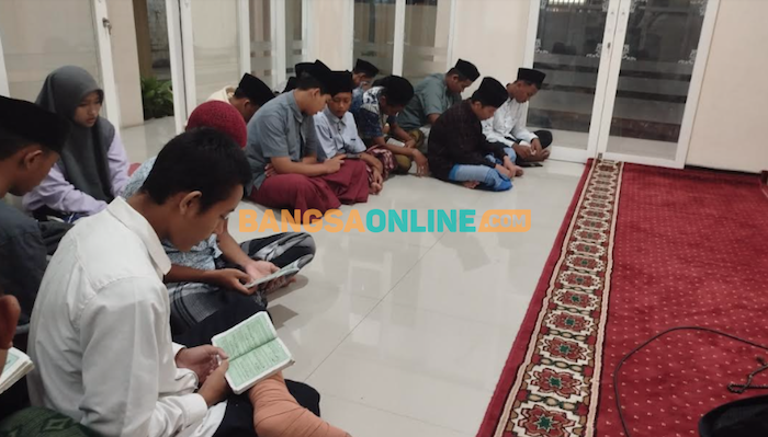 Polsek Peterongan Jombang, Bina dan Ajak Tadarus Remaja yang Terjaring Razia Balap Liar