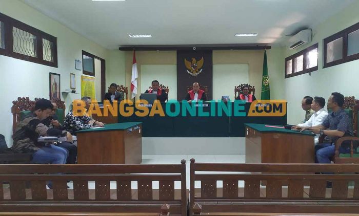 Sidang Gugatan Perdata di Jombang, Mantan Istri Ngaku Tak Diajak Berunding soal Pemakaman