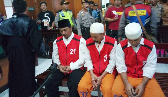 Tiga Pelaku Pembakaran Polsek Tambelangan Disidang Hari Ini