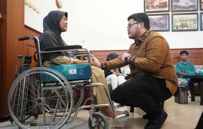 Bupati Kediri Beri Alat Bantu Mobilitas untuk Difabel