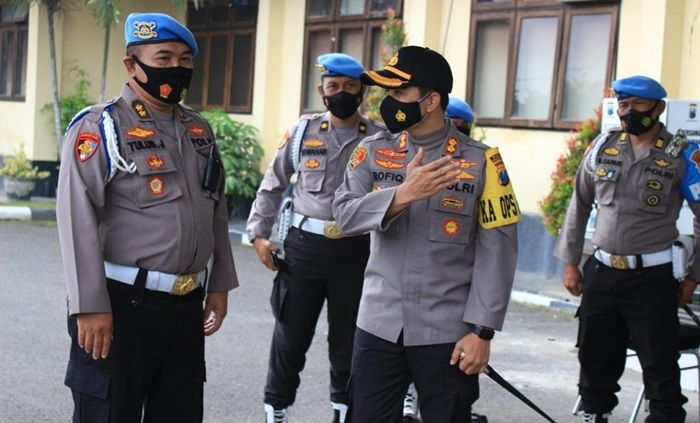 ​Minimalisir Pelanggar, Propam Polda Jatim Periksa Senpi Anggota Polres Pasuruan