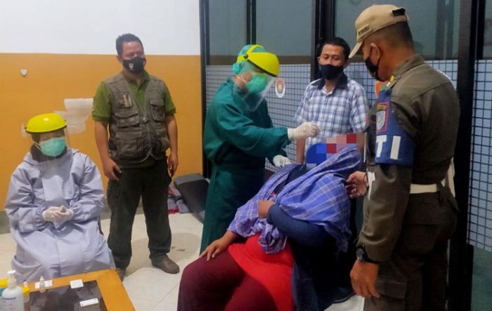 Terjaring Razia, ​Tiga PSK di Probolinggo Langsung Dites Swab