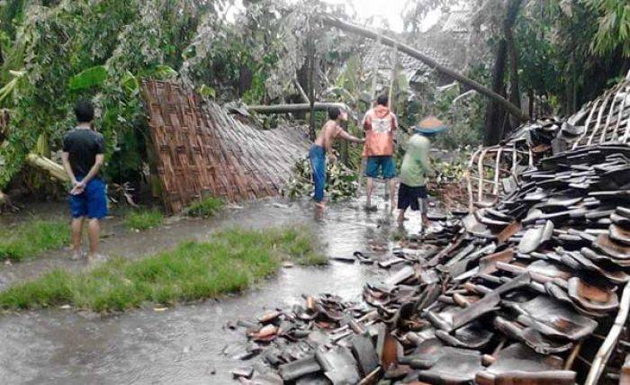 Hujan Disertai Angin Kencang Robohkan 6 Rumah di 3 Desa Kediri