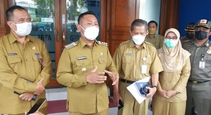 Bupati Gresik Sebut Kondisi Perumda Giri Tirta Sedang Sakit, Harus Masuk ICU