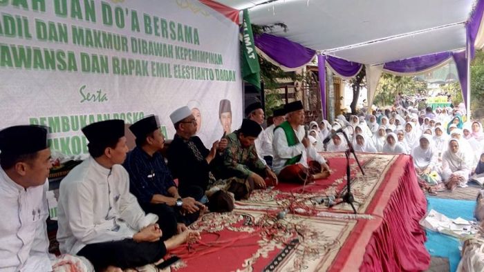 ​Kiai Asep Pernah Jadi Kuli Bangunan, Kini Jadi Miliarder Berkat Salat Hajat Ini