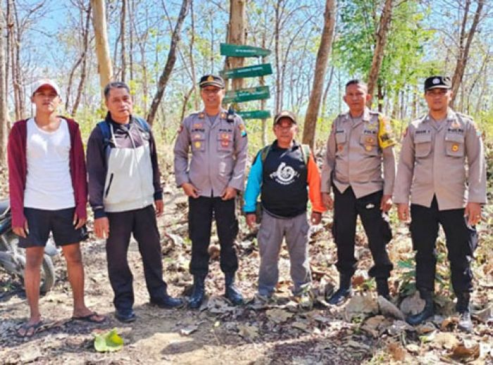 Peduli Lingkungan, Kapolsek Tlanakan dan Perhutani Lakukan Patroli di Hutan Pamekasan