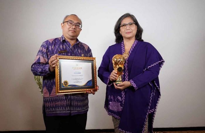 Kota Kediri Sabet UHC Awards Kategori Utama