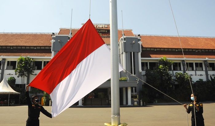 Sambut HUT ke-76 RI, Wali Kota Eri Imbau Warga Kibarkan Bendera Sebulan Penuh