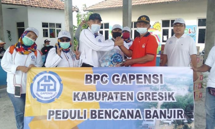 Gapensi Gresik Peduli Korban Banjir Luapan Kali Lamong