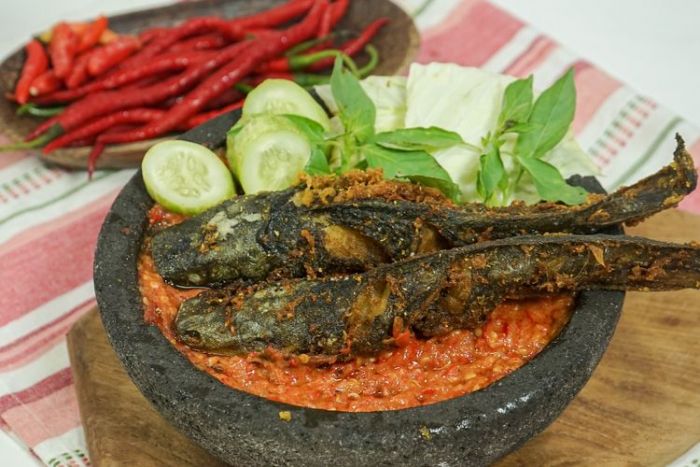 Cara Membuat Sambal Pecel Lele Lezat dan Gurih, Perhatikan Tipsnya