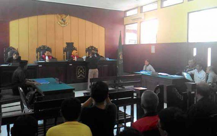 Sidang Dugaan Ijazah Palsu Paslon Bupati Kediri: Kuasa Hukum UB belum Berani Berikan Keterangan