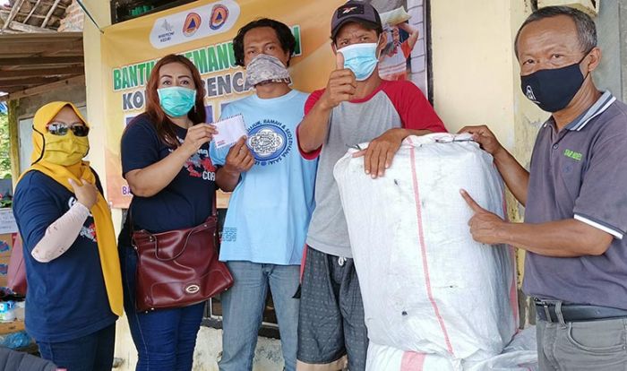 RGR dan SuaR Kirim Bantuan pada Korban Banjir Jombang