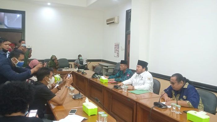 Pansus Konflik Agraria DPRD Pasuruan Kecam Ledakan Mortir TNI AL ke Rumah Warga