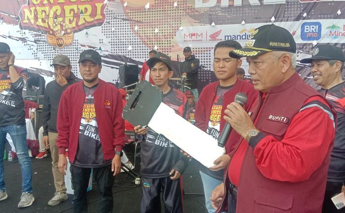 Meriahkan Fun Bike HUT ke-78 Kemerdekaan RI, Bupati Sanusi Undi Satu Unit Motor