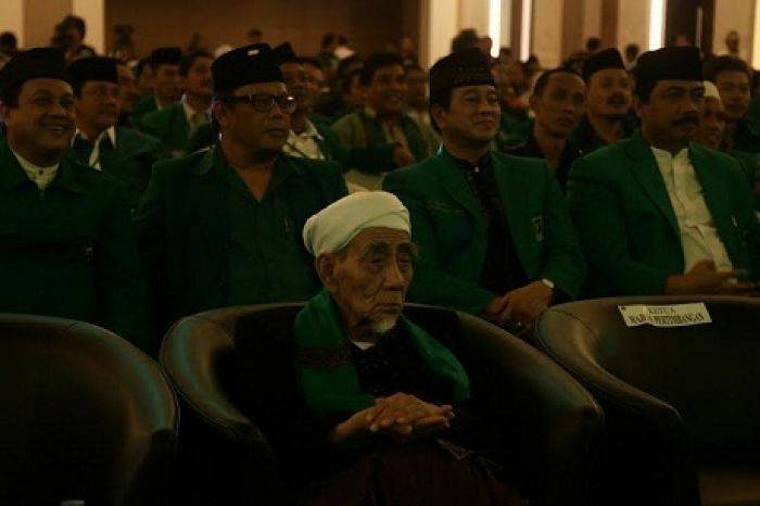 Mbah Mun Hadiri Mukernas PPP Kubu Djan Farid 