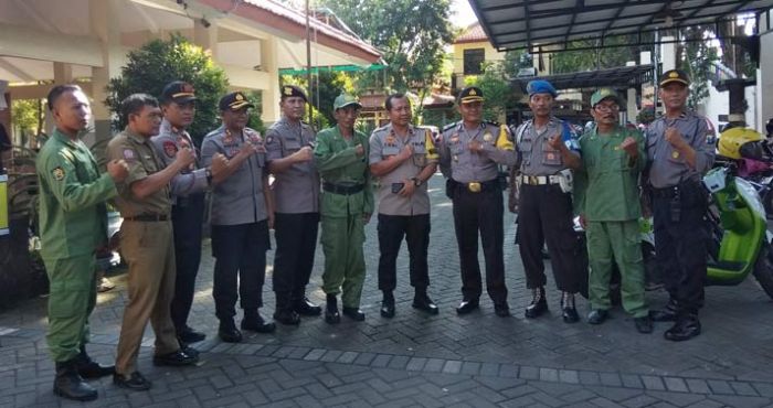 Wakapolda Jatim Pantau Rekapitulasi Tingkat di PPK Kecamatan Sidoarjo Kota