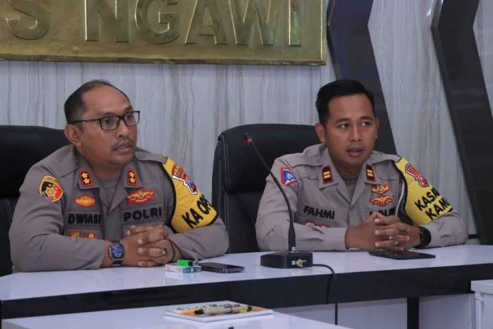 Gunakan Aplikasi SOT SOPS, Kapolres Ngawi Cek Personel Pos Pam Secara Online