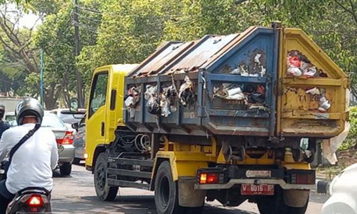 Atasi Persampahan, Gus Yani-Bu Min Usung Program Gresik Lestari