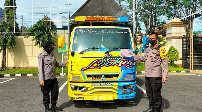 Polres Pamekasan Gagalkan Penyelundupan Pupuk yang Diangkut Truk PT Berkah Rahmat Ilahi