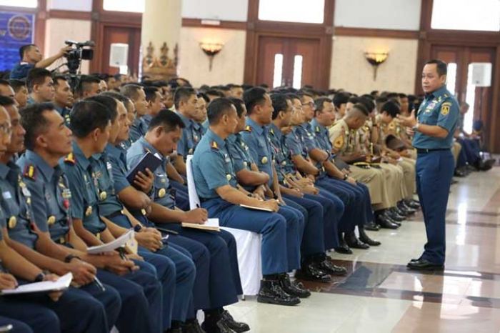 ​Asops Kasal Beri Pembekalan kepada Perwira Korps Pelaut