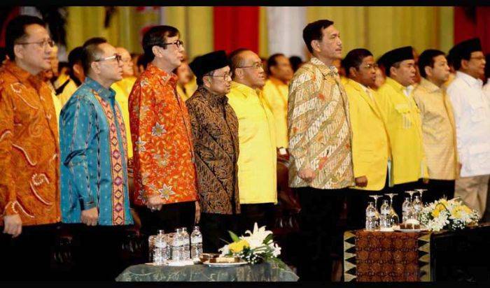 Hadiri Rapimnas Golkar, Yasonna Disambut Teriakan ‘SK’, Ical Sebut Golkar bakal Dukung Pemerintah