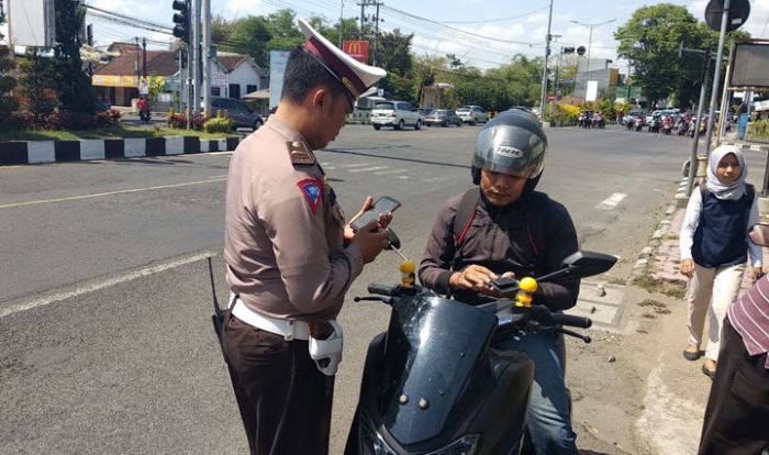 Agar Lebih Aman, Komunitas Pengawal Ambulans Diminta Cukup Berjaga di Persimpangan