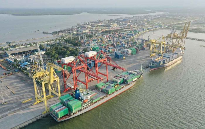 Pengelola TPK Belawan Bantah Kerusakan Container Crane