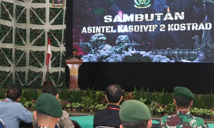 Tingkatkan Kemampuan Susun Rilis Berita, Divif 2 Kostrad Gelar Penataran Penerangan