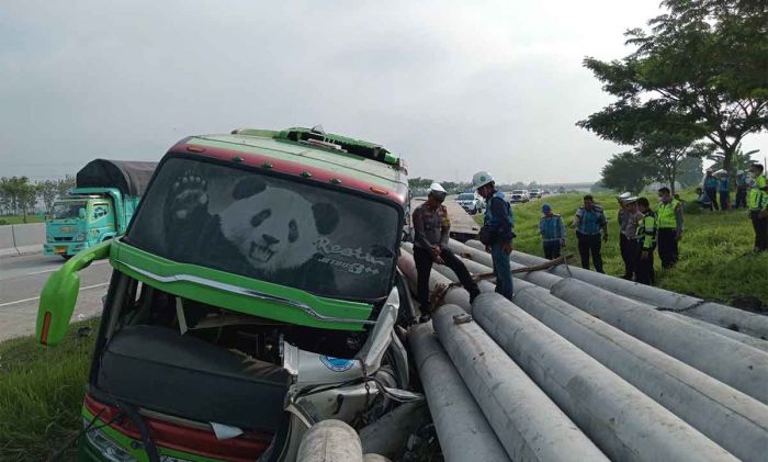 Tabrak Tronton, Bus Rombongan Guru dari Malang Kecelakaan di Ngawi, 2 Tewas