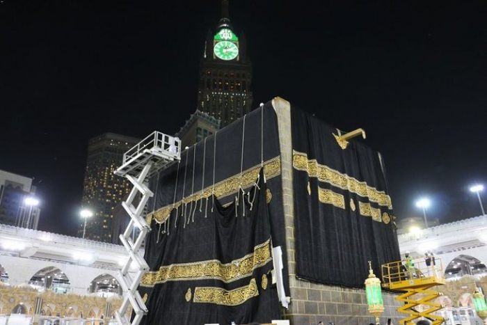 Hari Ini, Kabah Diganti Kiswa Baru