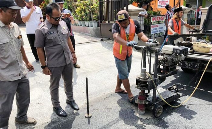 ​Dikeluhkan Warga, Proyek Pengaspalan Jalan di Kota Blitar Disidak Komisi III