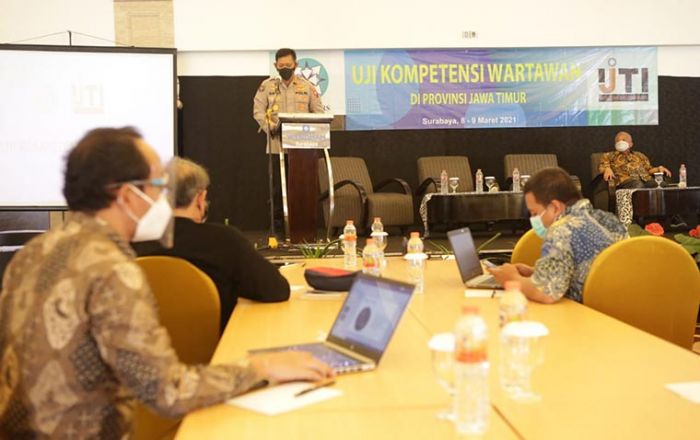 IJTI Gelar UKW, Kabid Humas Polda Jatim: Peran Media Sangat Penting dan Membantu Tugas Polri