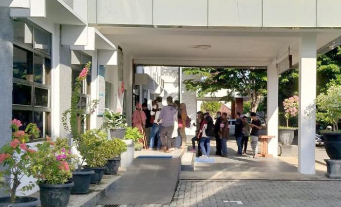 Dispendukcapil Pacitan Masih Tetap Buka Pelayanan