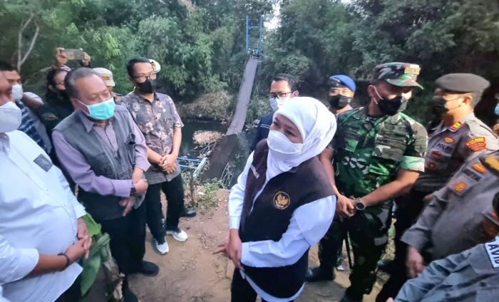 Gercep Tangani Jembatan Putus di Probolinggo, Gubernur Khofifah Kaji Penyiapan Jembatan Pengganti