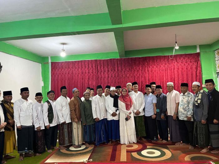 Pengaruh Kiai NU dan Muhammadiyah, Elektabilitas Indah-Yudha Melonjak Jelang Pilkada Lumajang