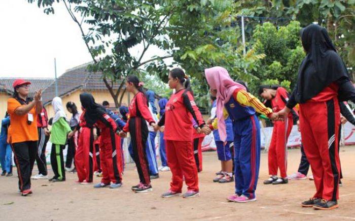 Dindik Kota Blitar Temukan Siswa Pakai Kalung Papan Nama saat MPLS